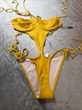 For play One Piece Women’s Swimsuit Size L.